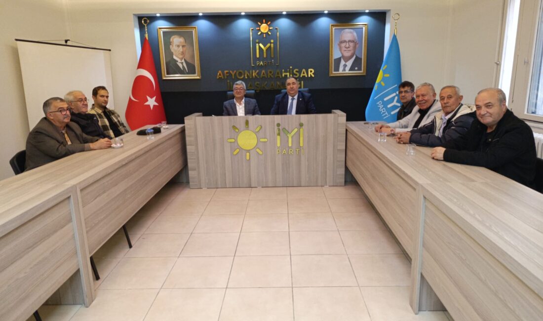 İYİ Parti’de birlik ve beraberlik mesajı İYİ Parti Afyonkarahisar teşkilatında anlamlı bir buluşma gerçekleşti. Partinin kurucularından