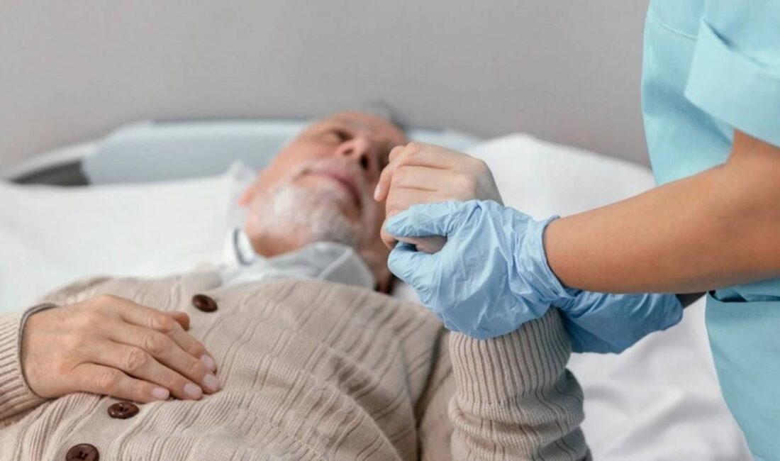 Sağlıklı yaşam inmeyi azaltır Afyonkarahisar Sağlık Bilimleri Üniversitesi (AFSÜ) Tıp Fakültesi Nöroloji Ana Bilim