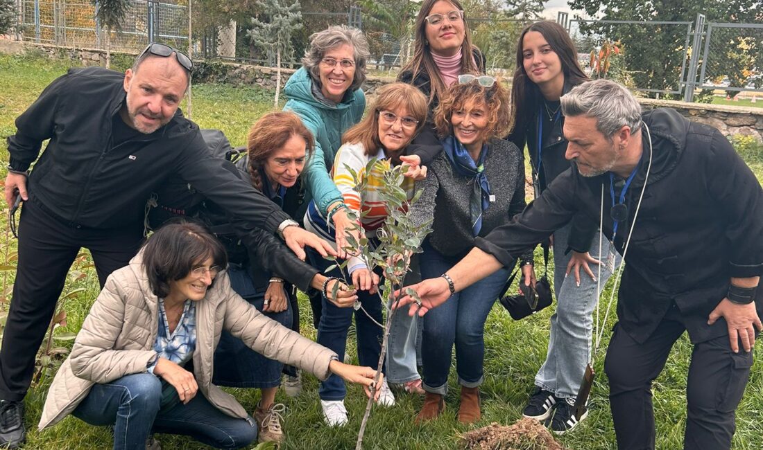 Erasmus Projesi ortakları bölge tarımı ve doğayı inceleyecek Erasmus Projesi kapsamında İspanya, İtalya, Portekiz, Romanya ve Litvanya'dan Afyonkarahisar'a