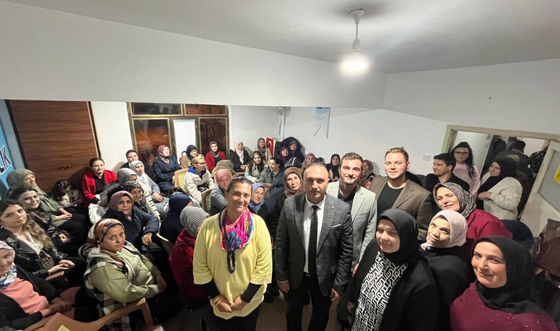 İYİ Parti’ye Yeşil Çay’da kadınlardan yoğun katılım Afyonkarahisar’ın Çay ilçesinde, İYİ Parti İlçe Başkanlığı tarafından kadınlara özel