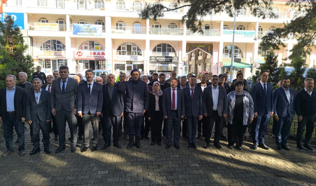 Afyonkarahisar’ın Şuhut ilçesinde, 19 Ekim Muhtarlar Günü dolayısıyla köy ve