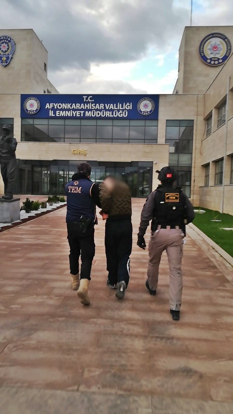 Afyonkarahisar Emniyet Müdürlüğü ekipleri, terör örgütlerine yönelik mücadelesini kararlılıkla sürdürüyor.