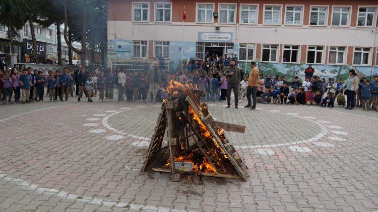 Şuhut Belediyesi, İtfaiye Haftası kapsamında öğrenciler için anlamlı bir tatbikat