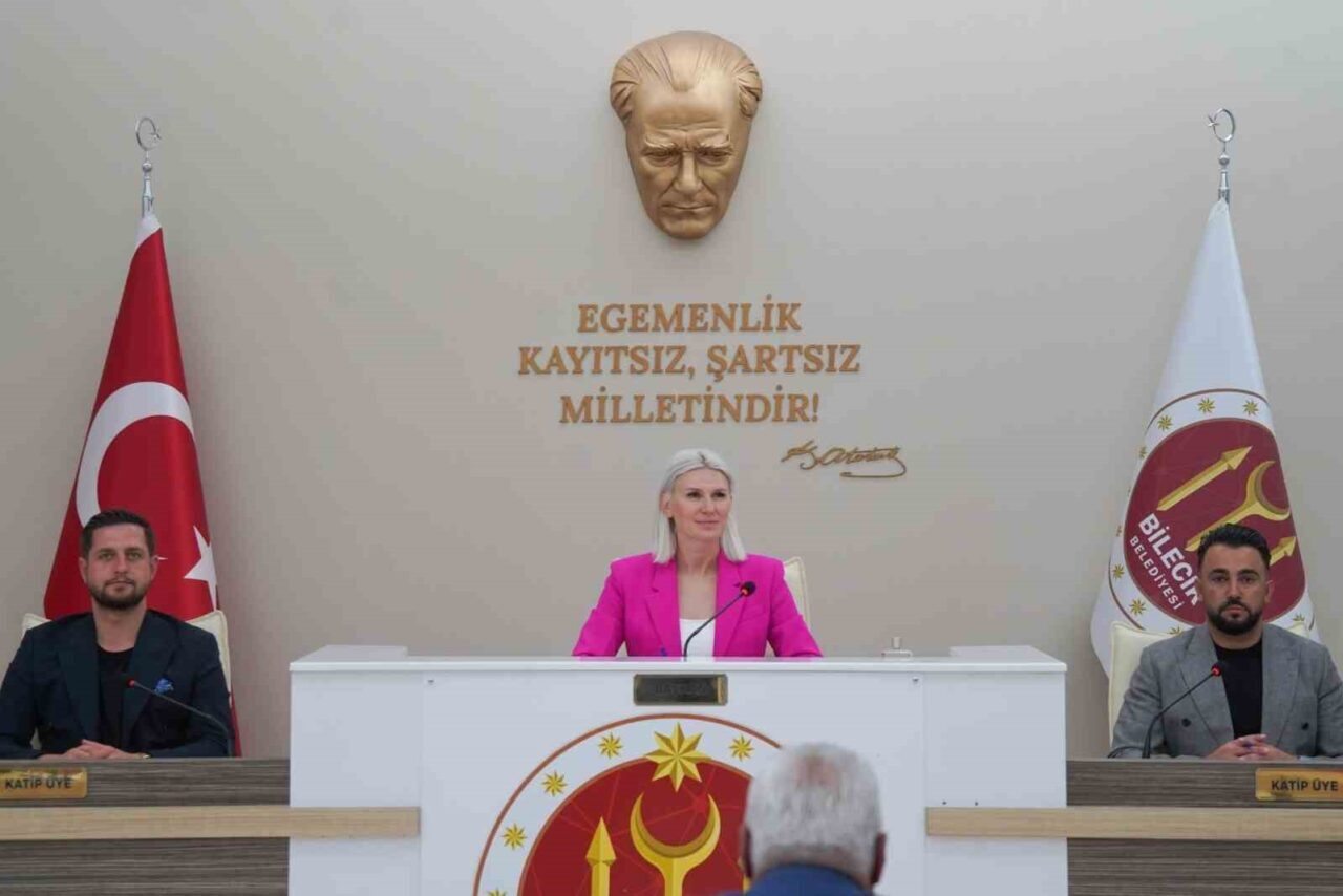 Bilecik Belediye Başkanı Melek Mızrak Subaşı, alınan kararla 65 yaş