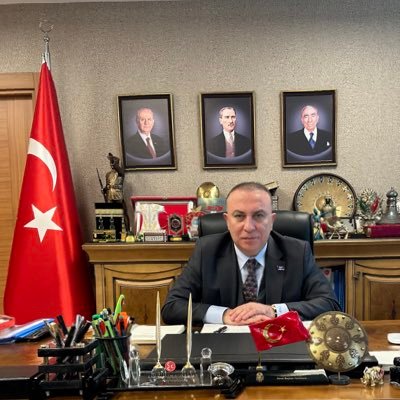 MHP Genel Başkan Yardımcısı ve İstanbul Milletvekili İzzet Ulvi Yönter,
