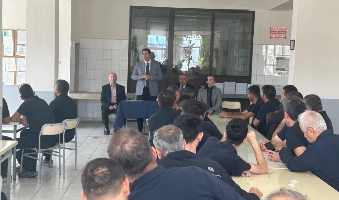 SGK’dan Bolvadin’de Rehberlik ve Bilgilendirme Ziyaretleri Sosyal Güvenlik Kurumu’nun rehberlik ve bilgilendirme faaliyetleri kapsamında Bolvadin’de bir