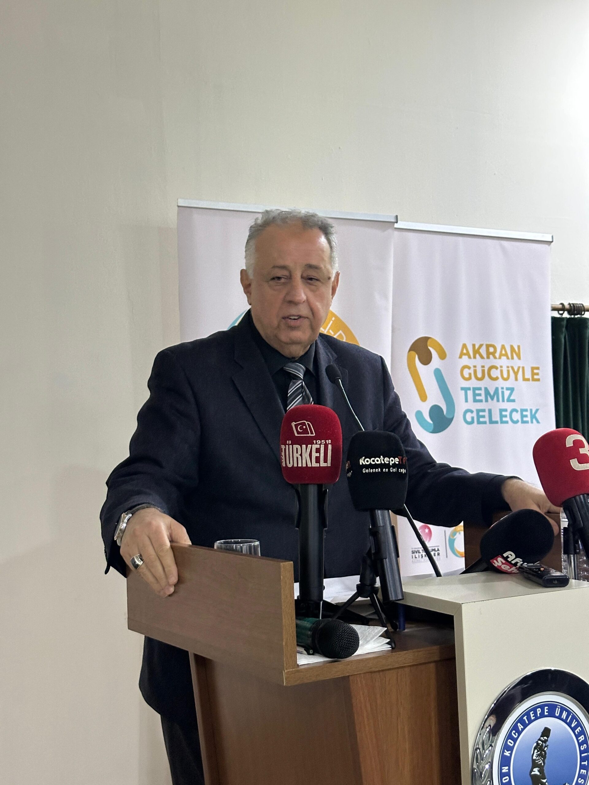 Girişimci Genç Liderler Derneği yürütücülüğünde, Yeşilay Afyonkarahisar Şubesi ortaklığıyla ve