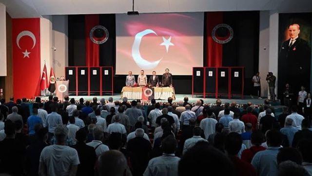 Süper Lig’de 8 hafta sonunda sadece 5 puan toplayan Gençlerbirliği’nde