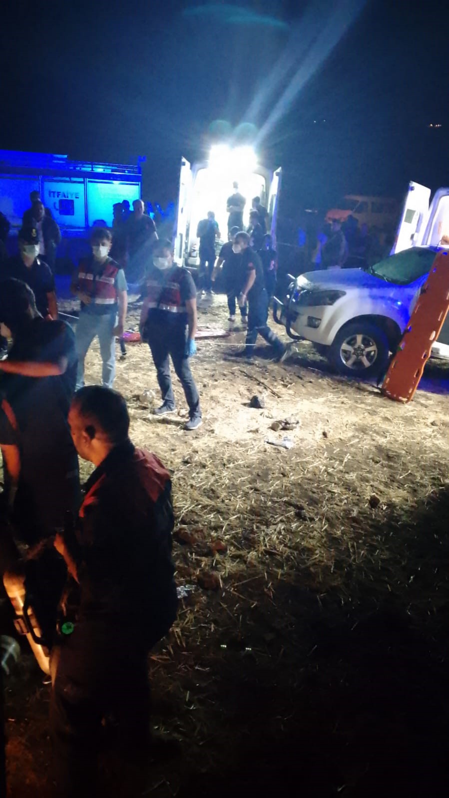Diyarbakır'ın Çermik ilçesinde temizlemek için girdikleri su kuyusunda zehirlenen 4