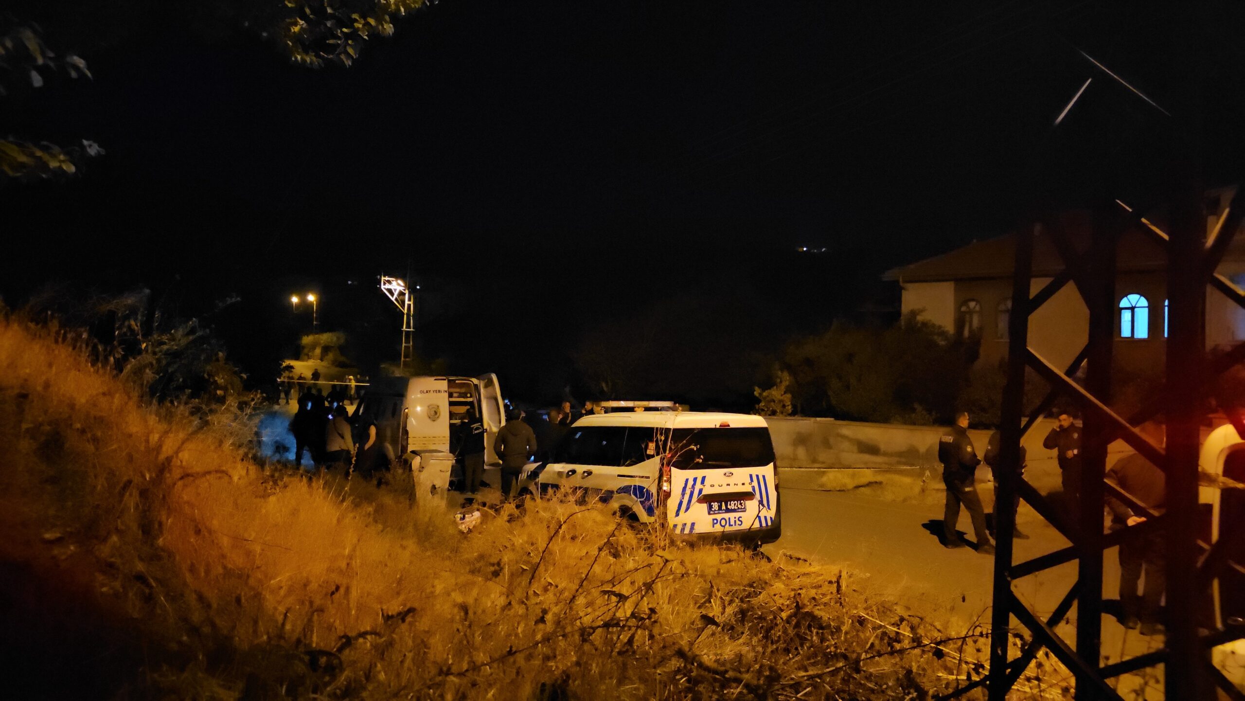 Kayseri’nin Hacılar ilçesinde Fahri B. ve eşi Gülhanım B., Beğendik