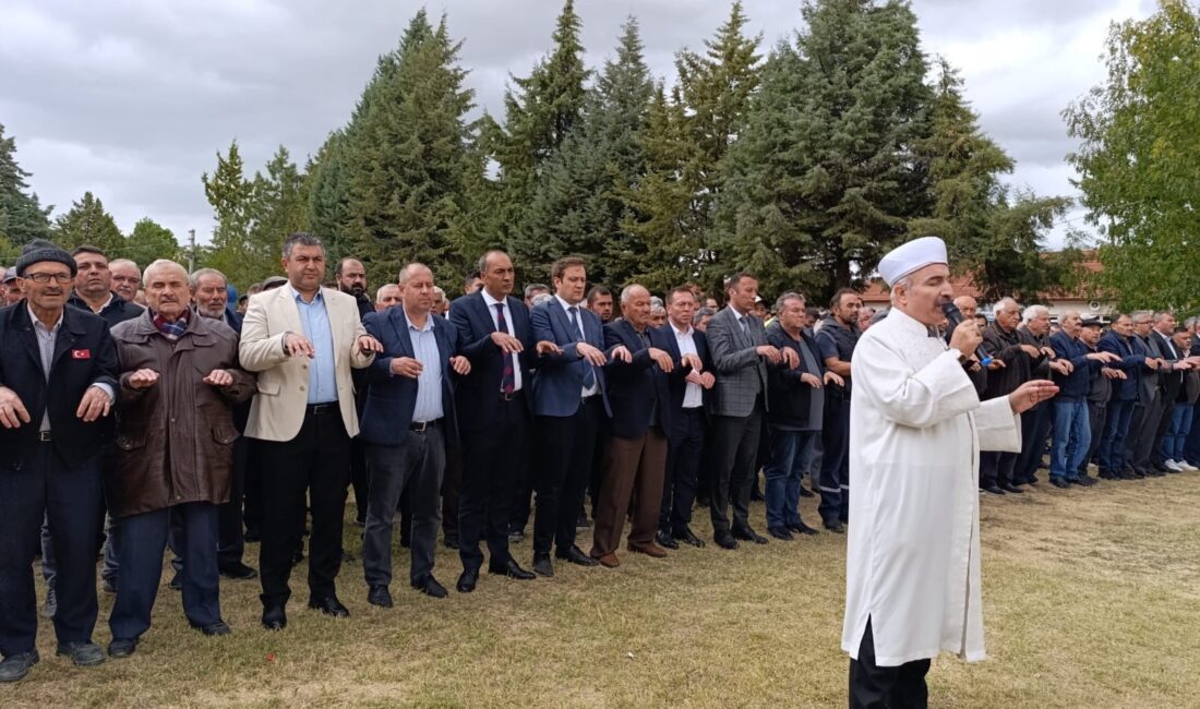 Kütahya’nın Gediz ilçesinde düzenlenen yağmur duasının ardından yağan yağmur, katılımcılarda