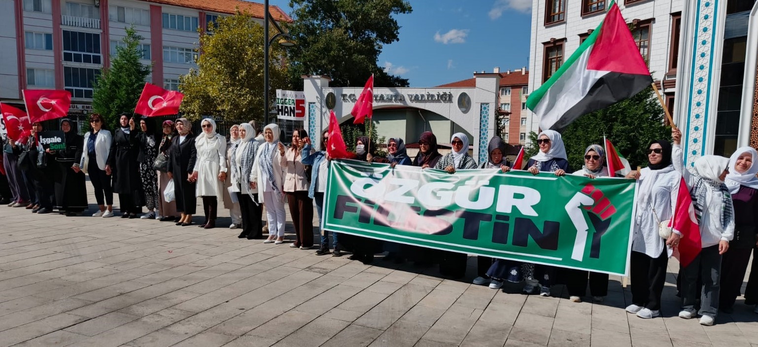 AK Parti Kütahya İl Kadın Kolları Başkanlığı'ndan Gazze için sessiz