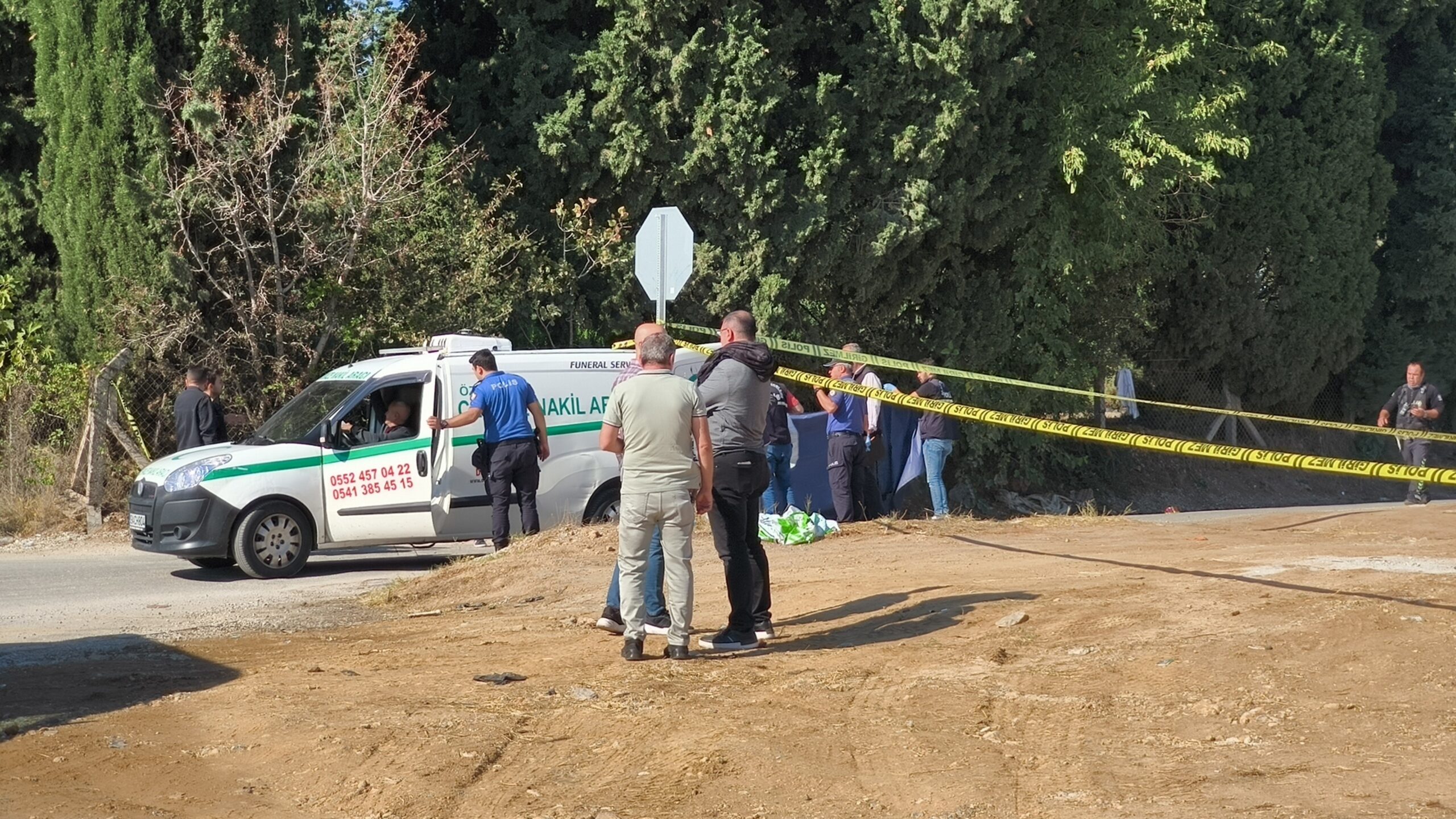 Denizli’nin Merkezefendi ilçesinde kiraladığı hafif ticari aracın plakasını söküp kamyoneti