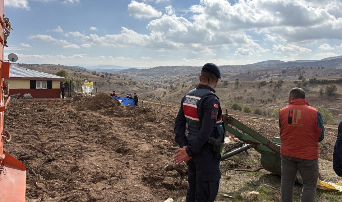 Sivas’ın Hafik ilçesinde arazi anlaşmazlığı yüzünden çıkan tartışma, ölümle sonuçlandı.