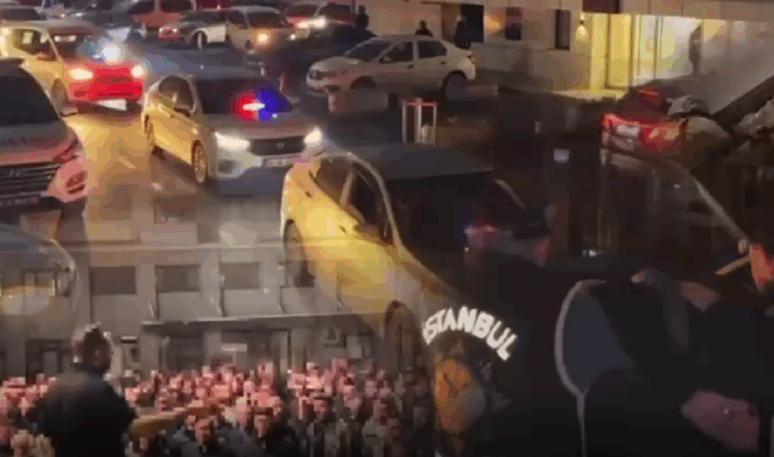 Organize suç örgütüne darbe: 17 şüpheli yakalandı İstanbul Emniyet Müdürlüğü ekipleri, Gaziosmanpaşa Cumhuriyet Başsavcılığı koordinesinde bu sabah