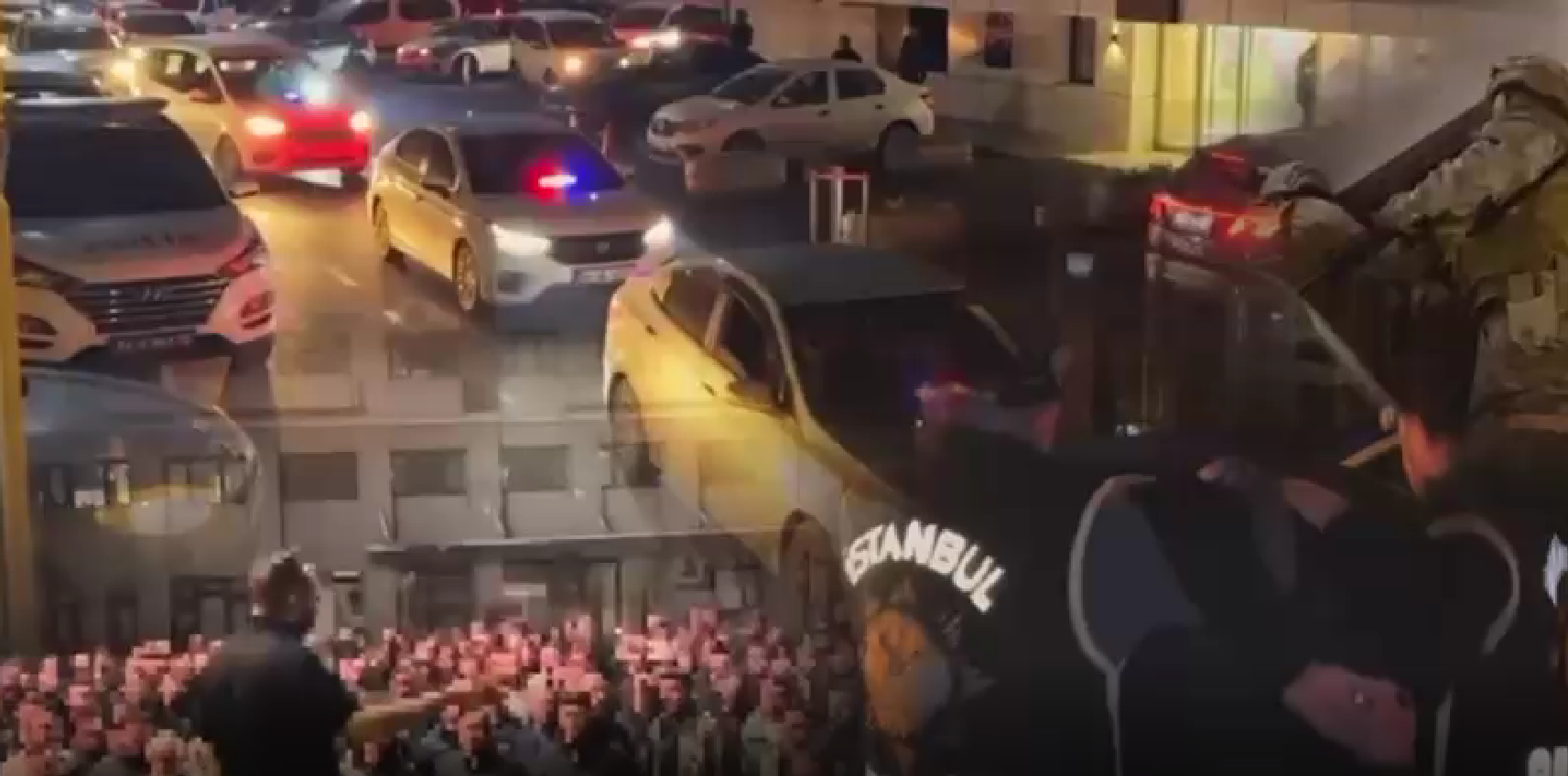 İstanbul Emniyet Müdürlüğü ekipleri, Gaziosmanpaşa Cumhuriyet Başsavcılığı koordinesinde bu sabah