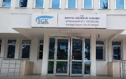 SGK Afyonkarahisar İl Müdürü Süleyman Çelikbaş, kentte sigortalı çalışan ve