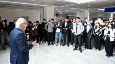 Uşak Üniversitesi, Erasmus Günleri kapsamında düzenlediği etkinliklerle öğrencilerini dünyaya açtı.