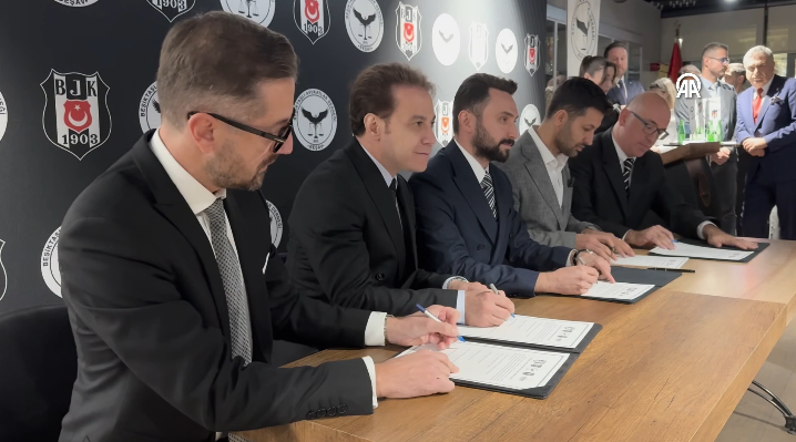 Beşiktaş meslek dernekleri iş birliği protokolü imzaladı Beşiktaş meslek dernekleri, ortak faaliyetler yürütülmesine ilişkin iş birliği protokolü