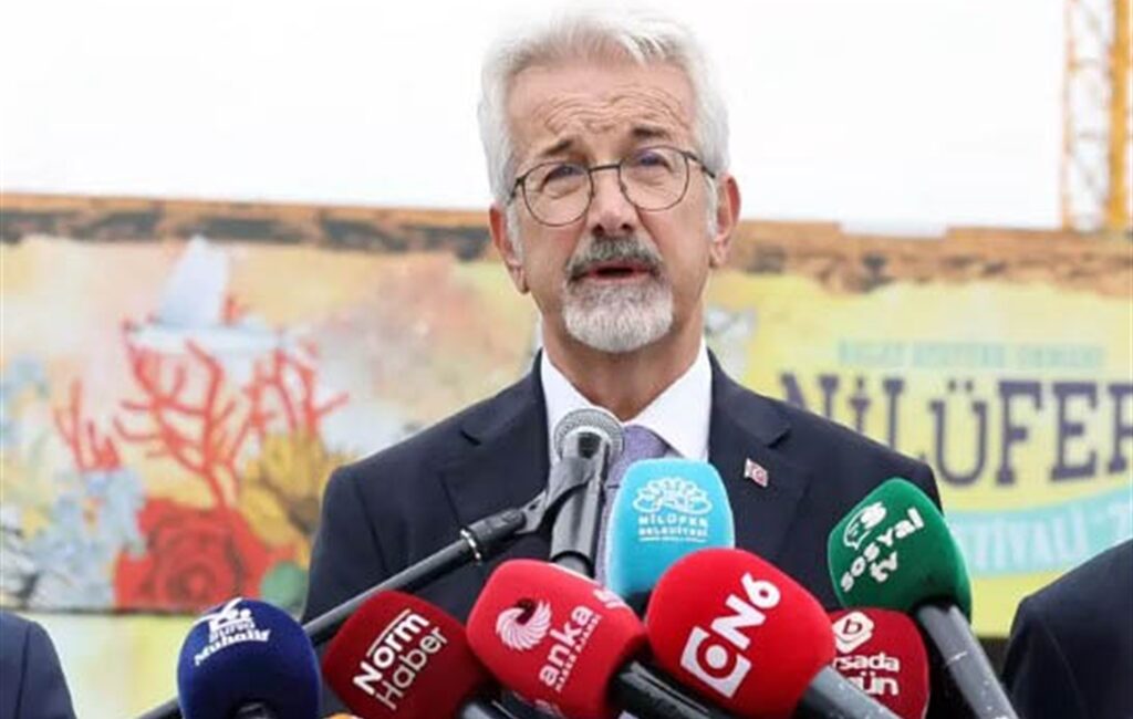 Rüşvet ve yolsuzluk soruşturması kapsamında gözaltına alınan eski Nilüfer Belediye