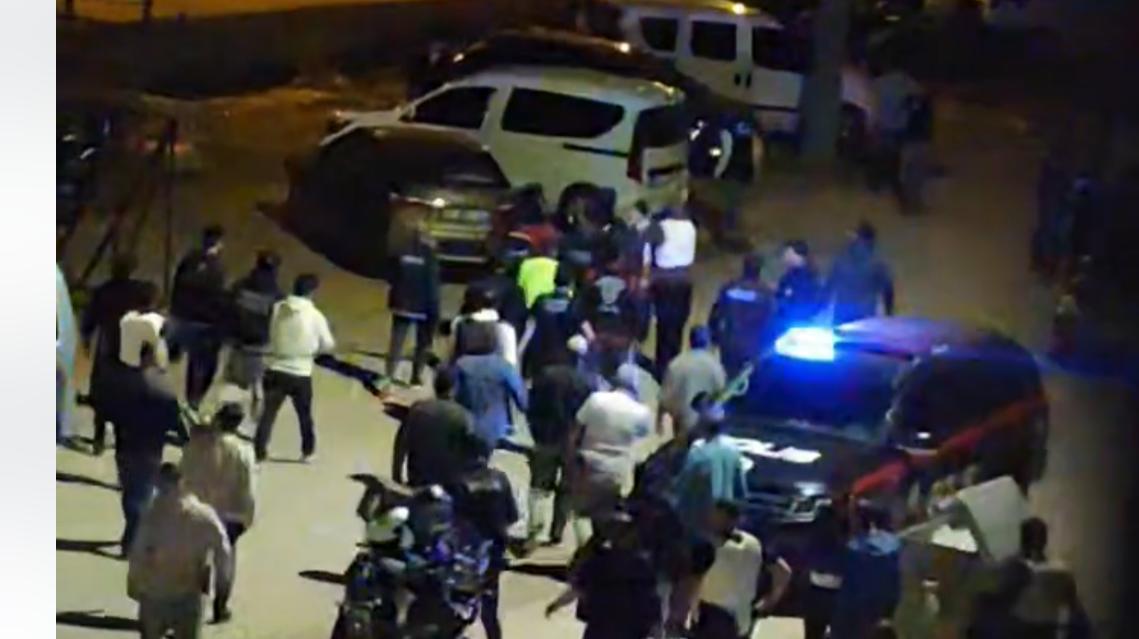 Muğla'nın Fethiye ilçesinde narkotik polisinin uyuşturucu şüphelilerine düzenlediği operasyonda şüpheliler