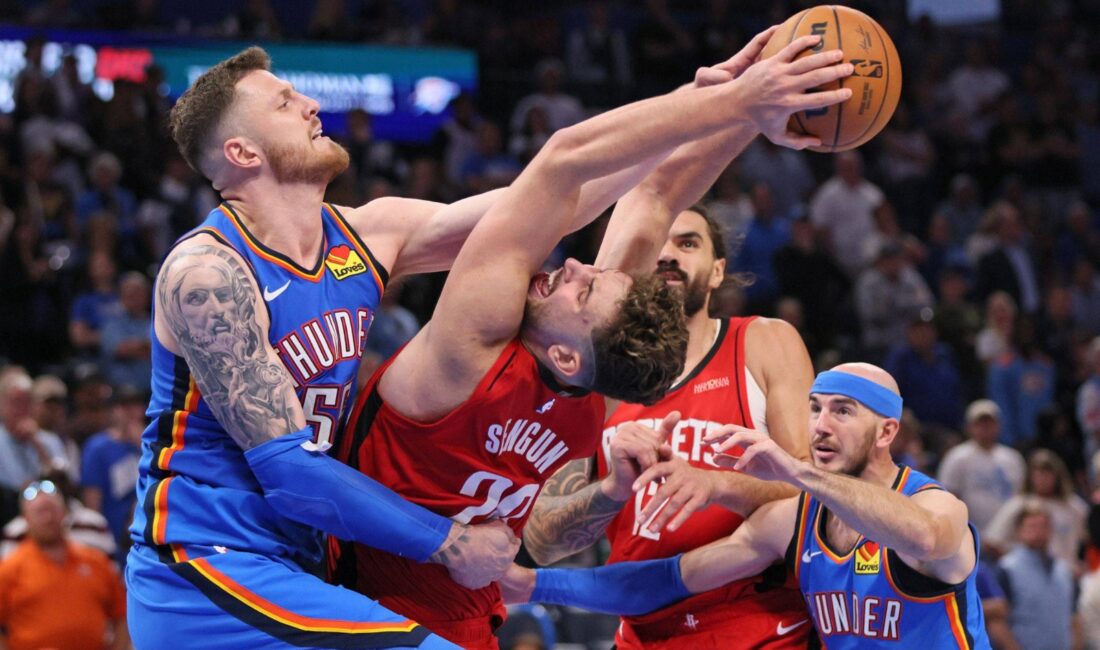Houston Rockets forması giyen Milli basketbolcu Alperen Şengün, Oklahoma City