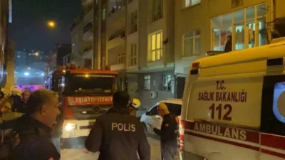 İstanbul Esenler’de Beş katlı bir binanın merdiven boşluğunda çıkan yangında