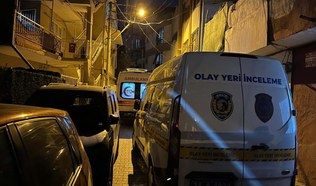 Bornova’da Rüstem Teker (70), kanser hastası eşi İzadiye Teker’i (69)