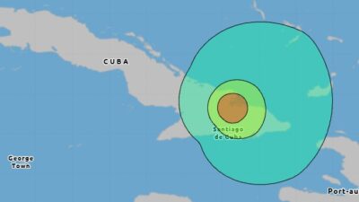 Karayipler bölgesinde etkisini artıran Melissa Kasırgası, Küba'nın doğu kıyılarına ulaştı.