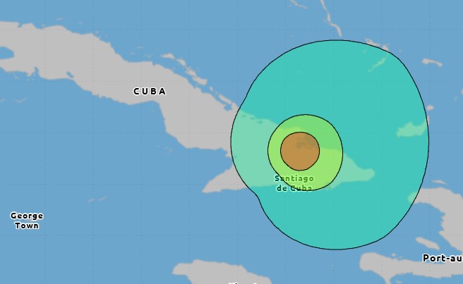 Karayipler bölgesinde etkisini artıran Melissa Kasırgası, Küba'nın doğu kıyılarına ulaştı.