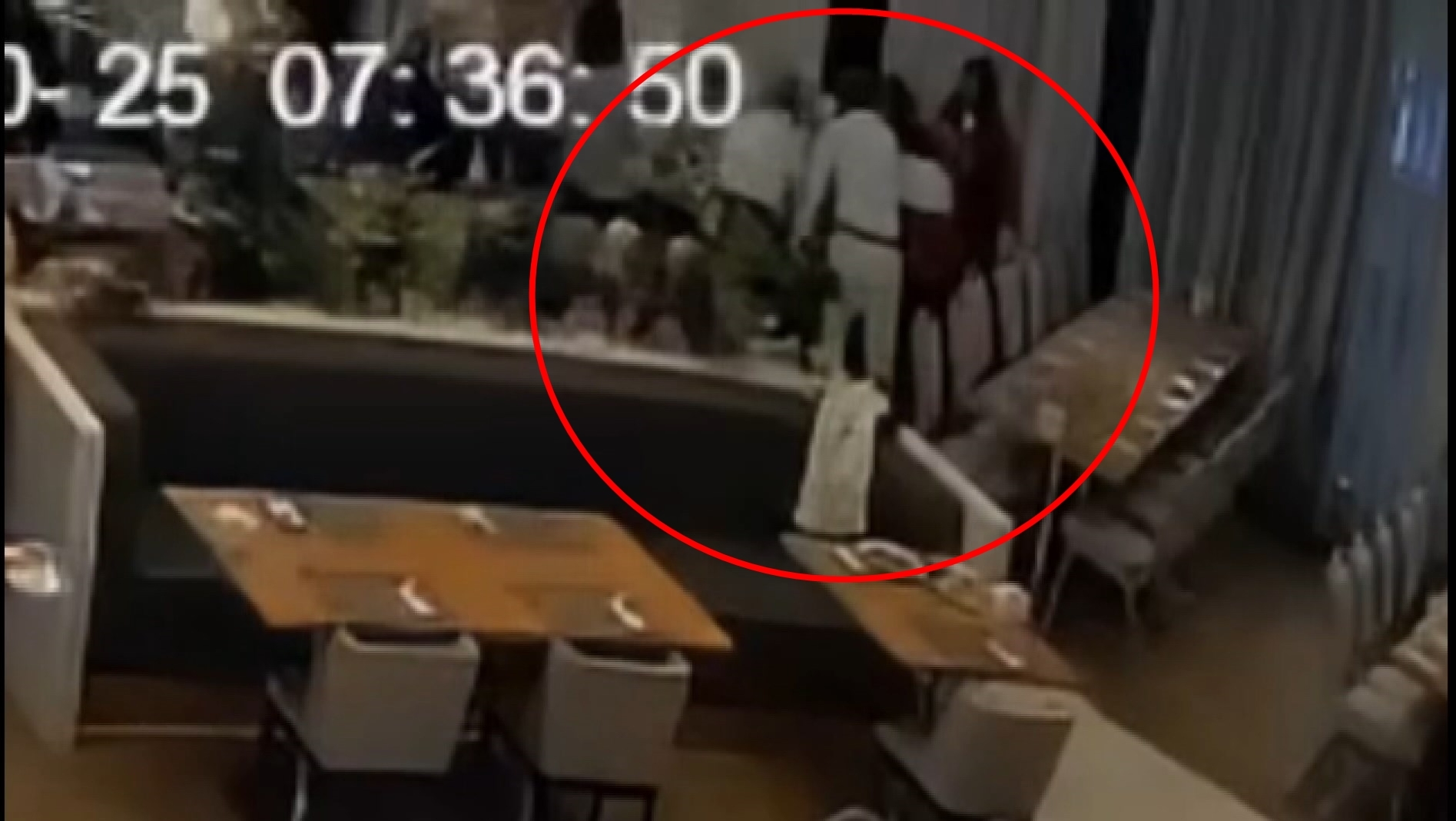 Diyarbakır’da düzenlenen 4. Doğu Dahiliye Kongresi öncesinde bir otel restoranında
