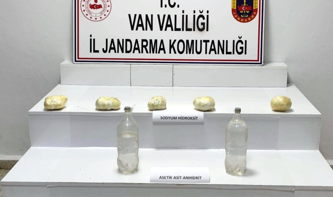 Jandarma ekipleri tarafından kırsal bölgede düzenlenen operasyonda yasa dışı madde