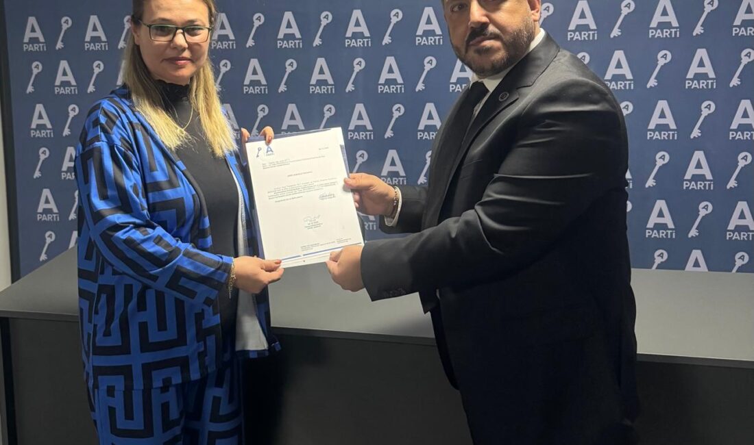 Anahtar Parti Emirdağ İlçe Başkanlığı görevine atanan Dilek Erdoğdu, düzenlenen