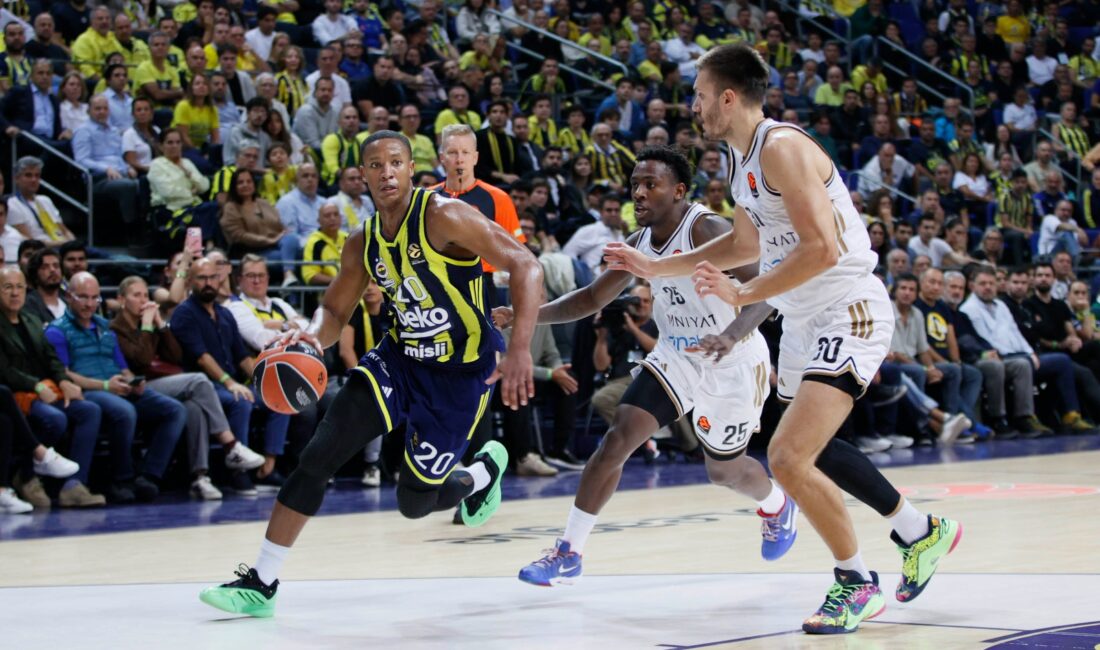 EuroLeague’de son üç maçını kaybeden sarı lacivertli ekip, bu akşam