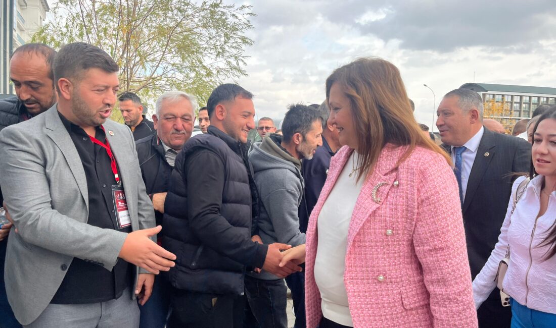 Cumhuriyet Halk Partisi’nin 39. Olağan Afyonkarahisar İl Kongresi yoğun katılımla