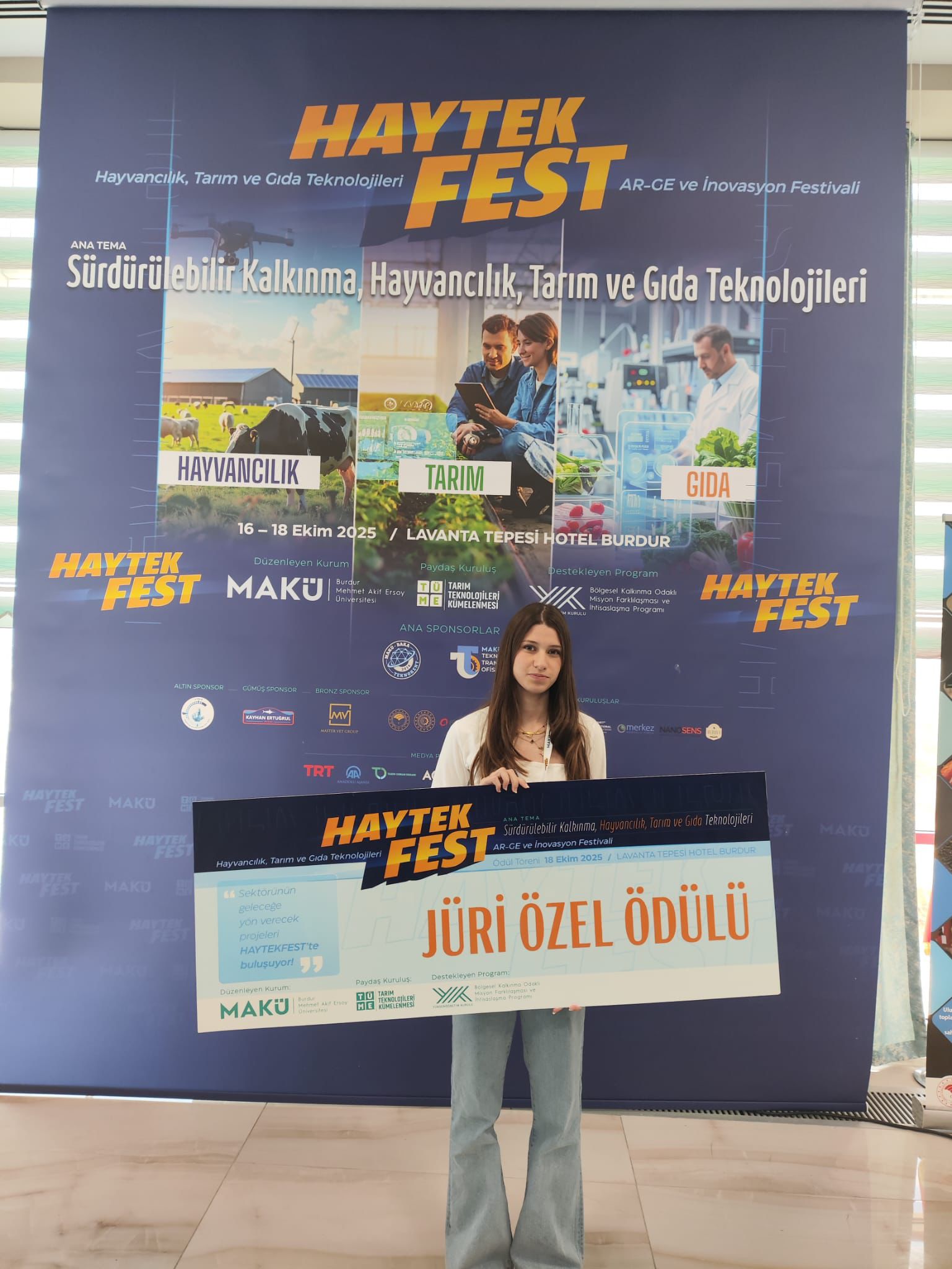 Burdur Mehmet Akif Ersoy Üniversitesi’nin düzenlediği HAYTEKFEST Tarım-Hayvancılık-Gıda yarışmasında Afyonkarahisar
