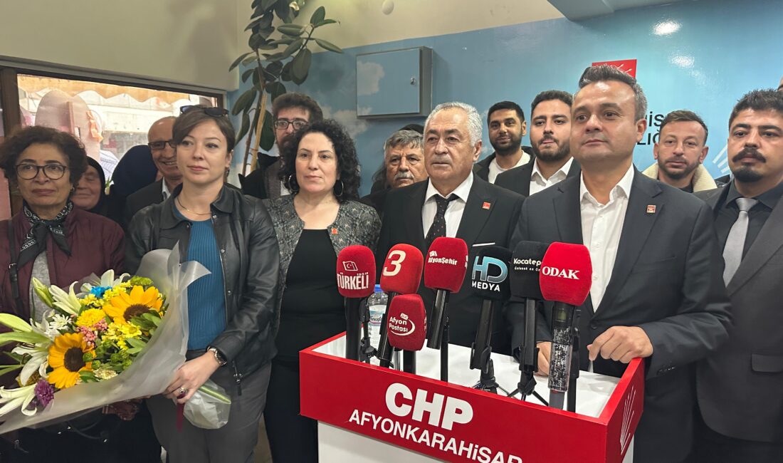 Hasan Karadeniz mazbatasını alarak görevine resmen başladı