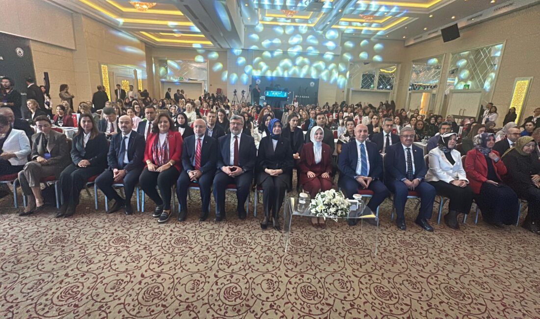 
Aile ve Sosyal Hizmetler Bakanı Mahinur Özdemir Göktaş, Afyonkarahisar’da düzenlenen