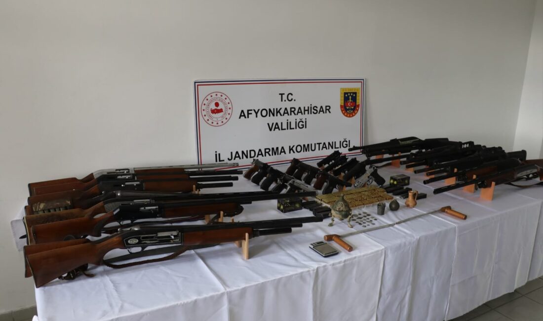 Afyonkarahisar’da jandarmadan düğünlerde silah atanlara yönelik operasyon: Çok sayıda ruhsatsız