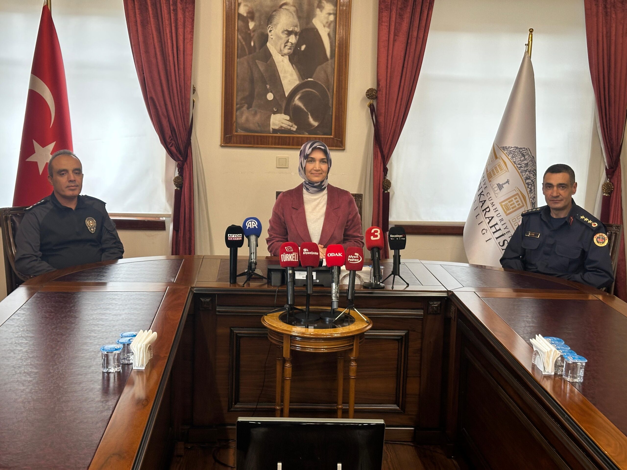 Afyonkarahisar Valisi Doç. Dr. Kübra Güran Yiğitbaşı, kentte asayiş ve