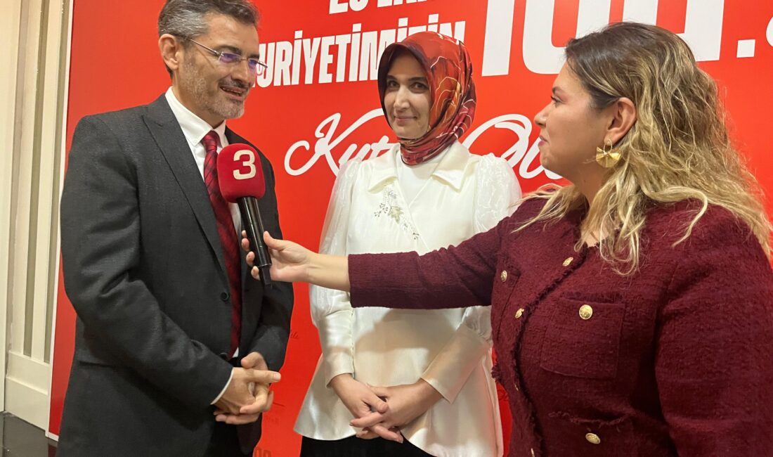 ÖZEL HABER:  Afyon protokolünden, Cumhuriyet gençlerine mesajlar Afyonkarahisar’da, Cumhuriyet’in ilanının 102. yıl dönümü büyük bir coşku, birlik