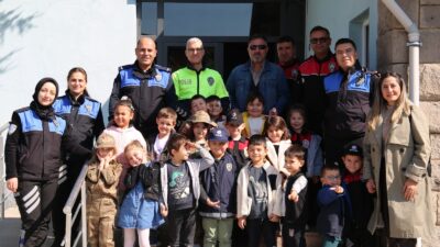 Afyonkarahisar İl Emniyet Müdürlüğü, geleceğin bilinçli bireylerini yetiştirme amacıyla Nene