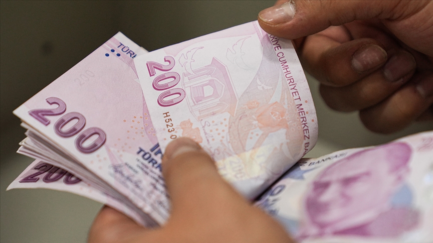 İşçi, işveren ve hükümet temsilcilerinden oluşan Üçlü Danışma Kurulu, Asgari
