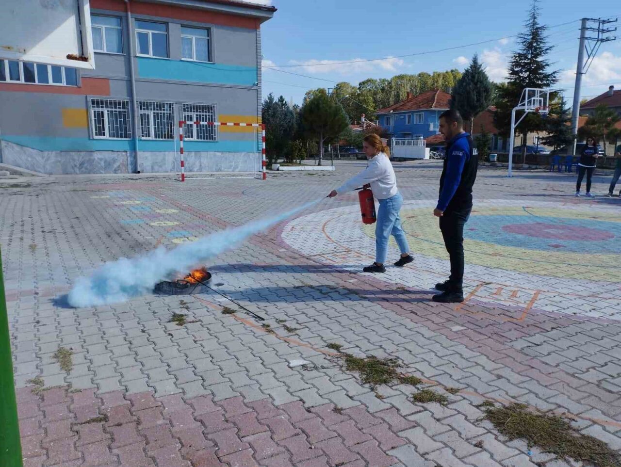 Afyonkarahisar İl Afet Acil Durum Müdürlüğü (AFAD) tarafından ilk ve