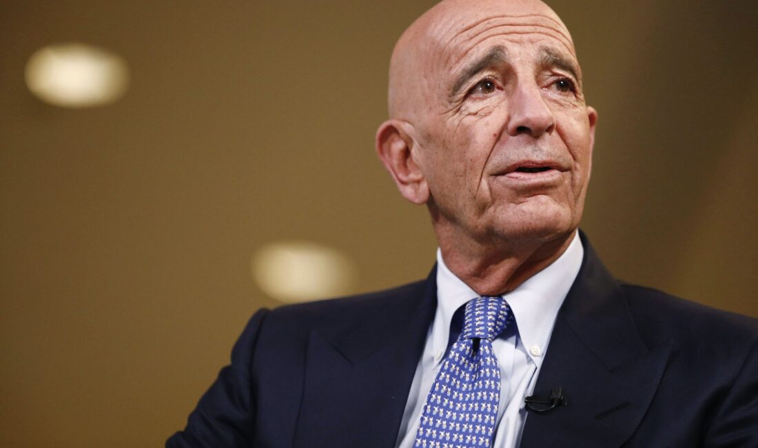 ABD Büyükelçisi Barrack: Türkiye’de Vize Randevu Süreleri Önemli Ölçüde Kısalıyor ABD’nin Ankara Büyükelçisi Thomas Barrack, Türkiye’de ABD vizesi için başvuranların