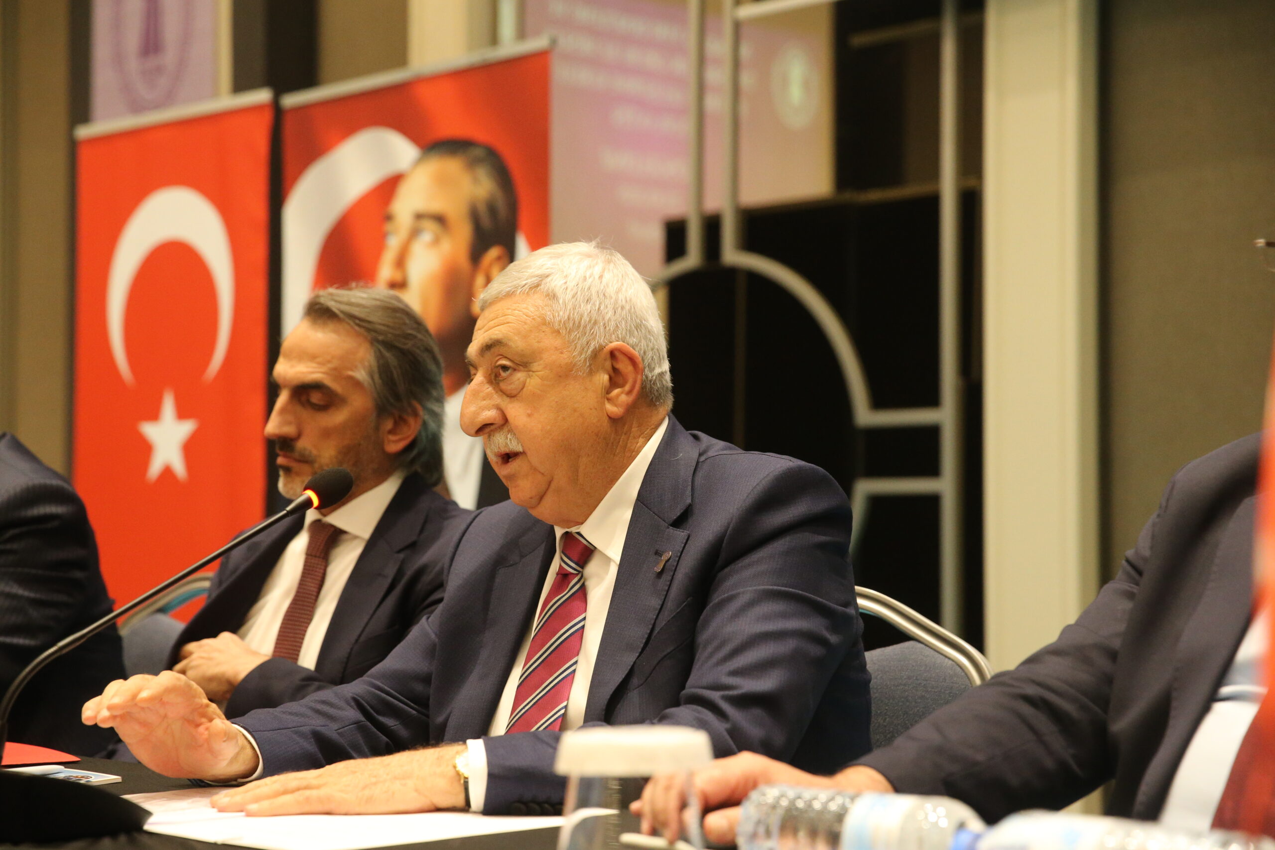 TÜRKİYE Esnaf ve Sanatkarları Konfederasyonu (TESK) Genel Başkanı Bendevi Palandöken,