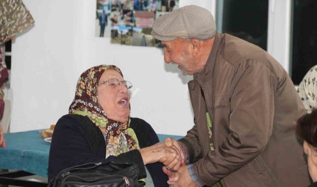 Eskişehir Seyitgazi ilçesi Taşlık Mahallesi sakinleri, her hafta sonu bir
