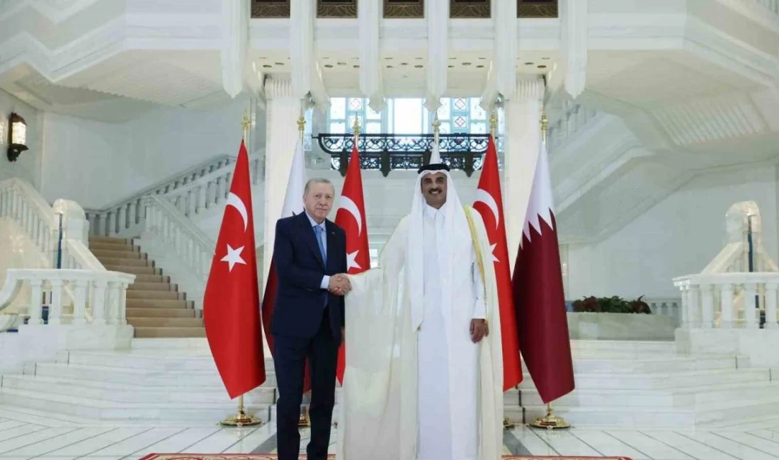 Cumhurbaşkanı Recep Tayyip Erdoğan, Kuveyt temaslarının ardından Katar’a geçti. Başkent