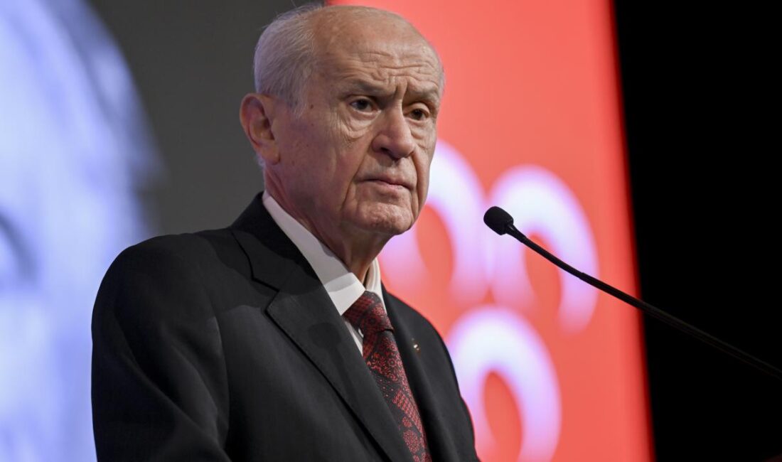 Bahçeli’den Cumhuriyet’in 102’nci yılı mesajı: Terörün Son Bulması Türkiye’ye Kalıcı Bahar Havası Getirecek MHP Genel Başkanı Devlet Bahçeli, 29 Ekim Cumhuriyet Bayramı dolayısıyla