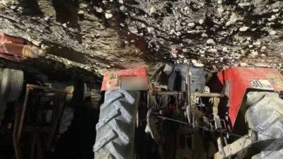 Afyonkarahisar'ın Emirdağ ilçesi Veysel köyü yakınlarında meydana gelen traktör kazasında,